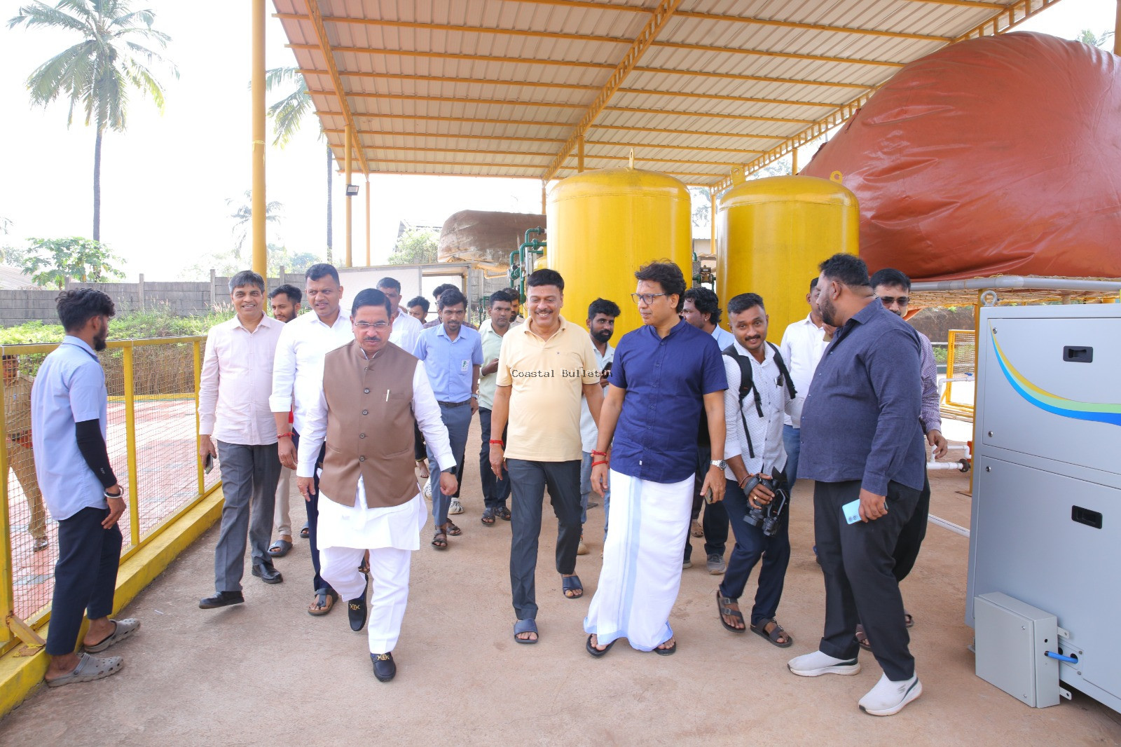 ಒಡ್ಡೂರು ಫಾರ್ಮ್ಸ್ ನ ಸಿ&zwnj;ಎನ್.ಜಿ. ಘಟಕಕ್ಕೆ ಇಂಧನ ಖಾತೆ ಸಚಿವ ಪ್ರಹ್ಲಾದ ಜೋಶಿ ಭೇಟಿ.