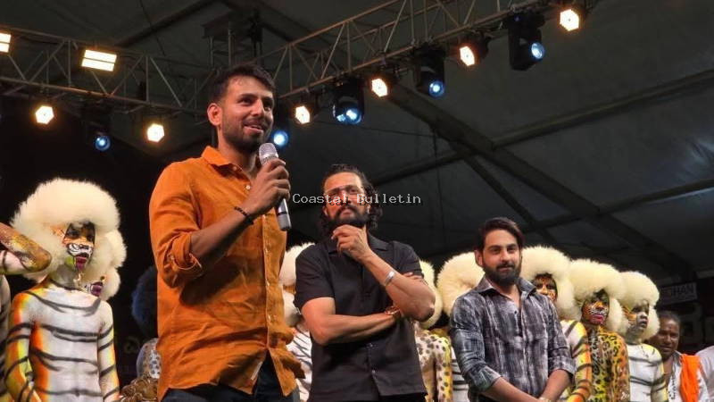 ಮಂಗಳೂರಿನಲ್ಲಿ ಅದ್ದೂರಿಯಾಗಿ ನಡೆದ `ಪಿಲಿನಲಿಕೆ&rsquo; &ndash; ಕಿಚ್ಚ ಸುದೀಪ್, ಜಿತೇಶ್ ಶರ್ಮಾ ಸೇರಿ ಸೆಲೆಬ್ರಿಟಿಗಳ ಸಾಥ್ 