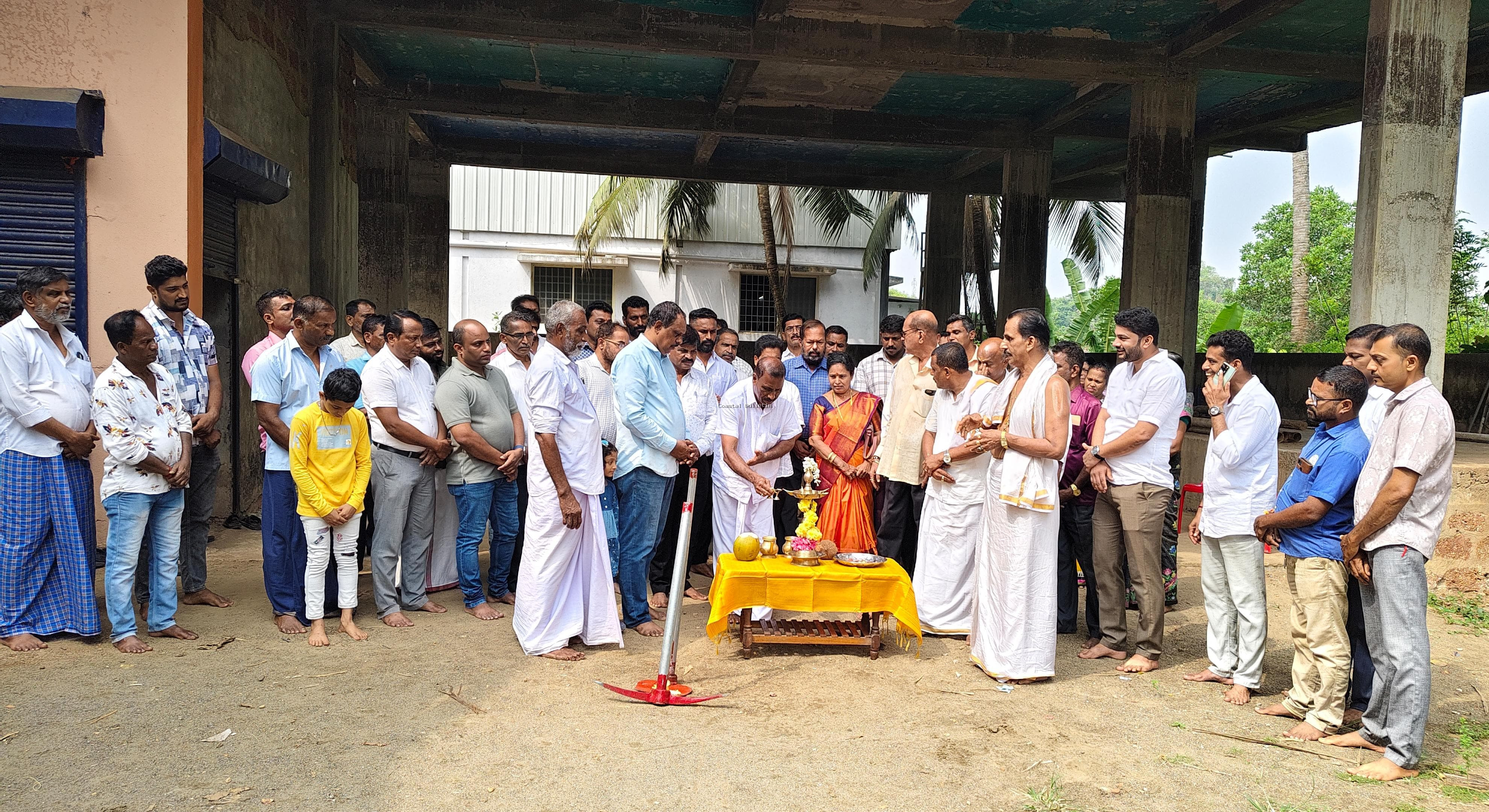 ತುಂಬೆ: ಶ್ರೀ ಶಾರದಾ ಸಭಾ ಭವನದ ವಿಸ್ತ್ರತ ಕಟ್ಟಡ ನಿರ್ಮಾಣಕ್ಕೆ ಗುದ್ದಲಿ ಪೂಜೆ