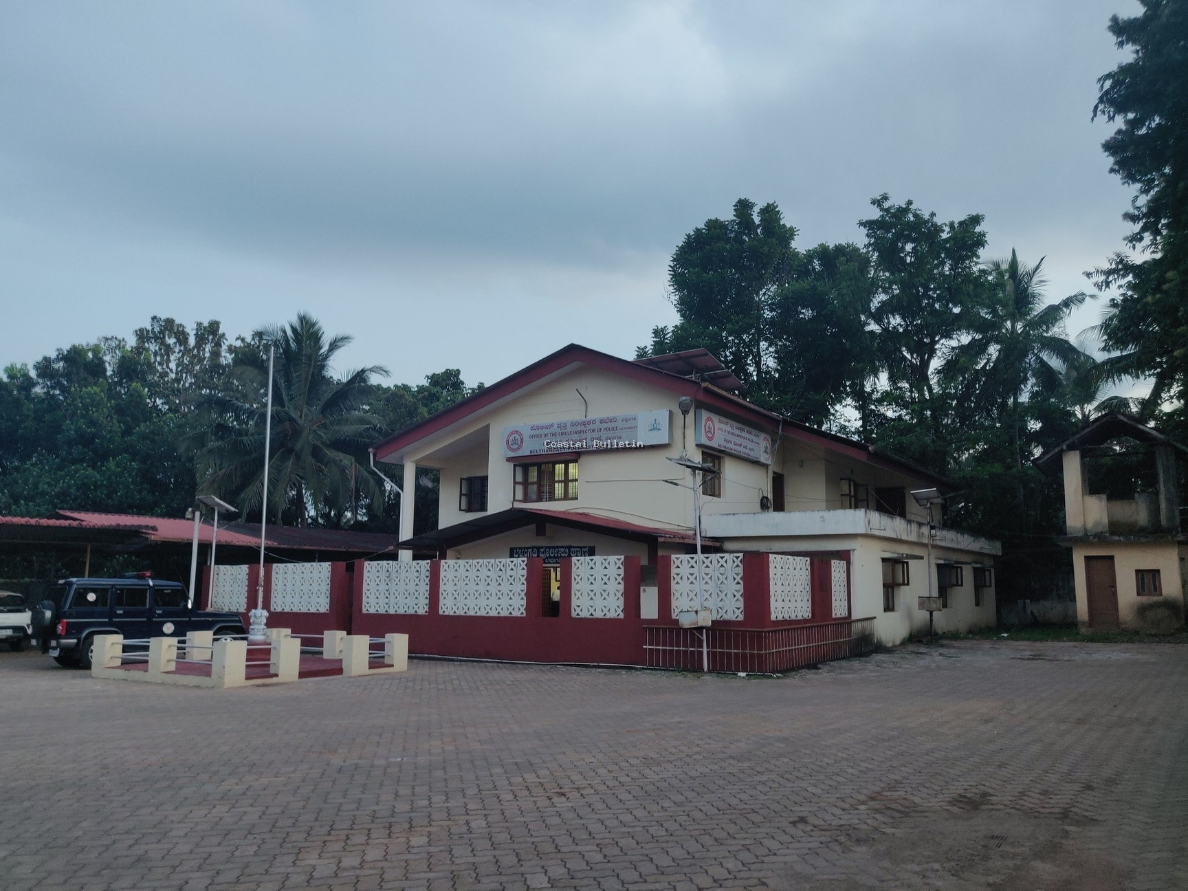 ಬೆಳ್ತಂಗಡಿ : ಹಲವಾರು ಮೃತದೇಹಗಳನ್ನು ಹೂತು ಹಾಕಿರುವುದಾಗಿ ಹೇಳಿದ ವ್ಯಕ್ತಿಯಿಂದ ಎಸ್ಪಿ ಕಚೇರಿಗೆ ಮತ್ತು ಧರ್ಮಸ್ಥಳ ಪೊಲೀಸ್&zwnj; ಠಾಣೆಗೆ ದೂರು