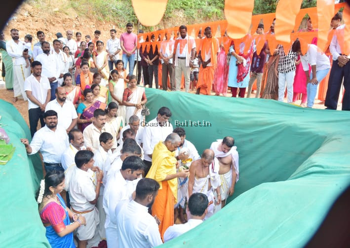 ನರಿಕೊಂಬು :ಕುಂಬಾರರ ಯಾನೆ ಕುಲಾಲರ ಸಂಘ (ರಿ.) ಮತ್ತು ಮಹಿಳಾ ಘಟಕ.  ಕುಲಾಲ ಸಮುದಾಯ ಭವನದ ಶಿಲನ್ಯಾಸ, ಅದ್ದೂರಿ ಕಾರ್ಯಕ್ರಮ.