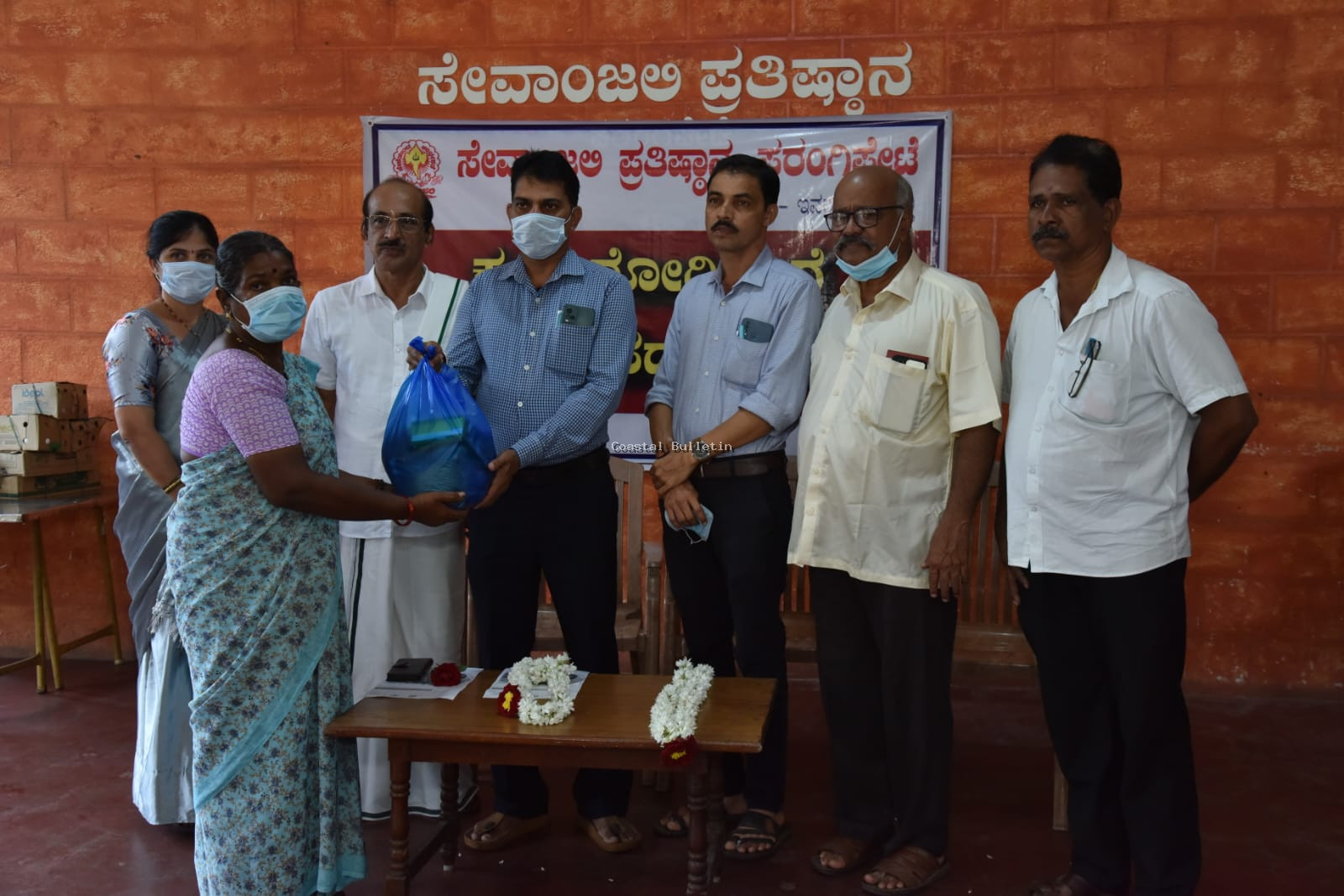 ಫರಂಗಿಪೇಟೆಯ: ಕ್ಷಯರೋಗಿಗಳಿಗೆ ಪೌಷ್ಟಿಕ ಆಹಾರದ ಕಿಟ್ ವಿತರಣೆ.  ಆರೋಗ್ಯ ಭಾಗ್ಯ ಇದ್ದರೆ ಸಕಲೈಶ್ವರ್ಯವೂ ದೊರೆತಂತೆ: ದಿನೇಶ್ ಡಿ.