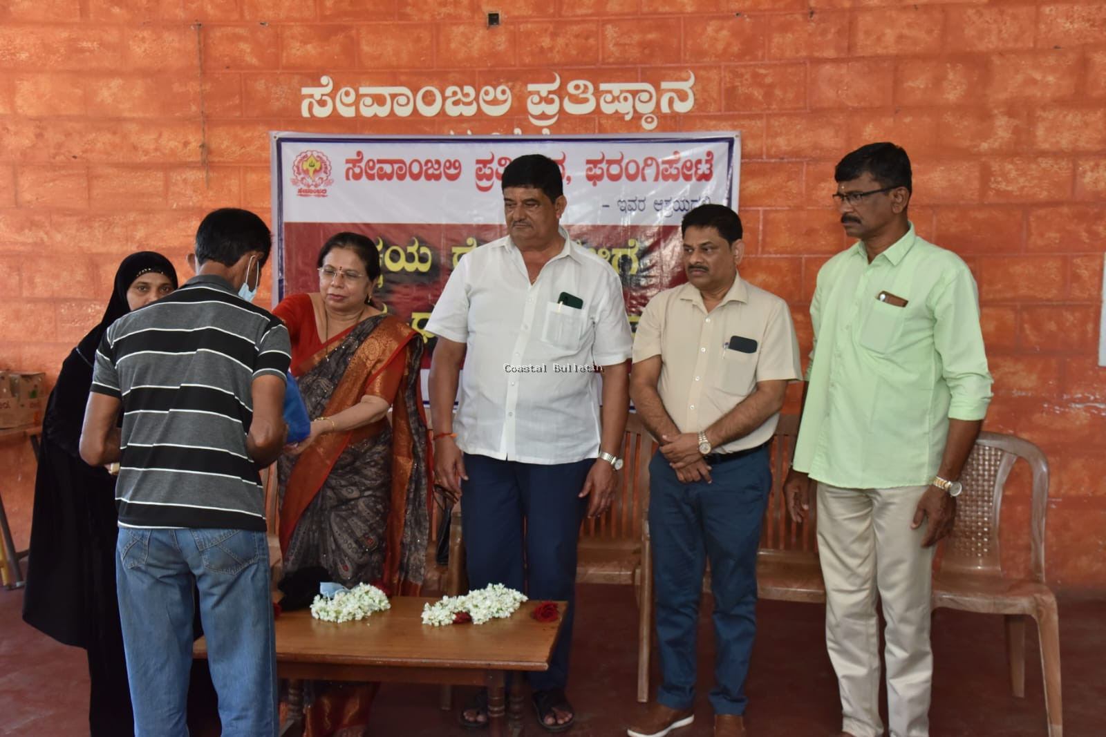 ಫರಂಗಿಪೇಟೆ :ಕ್ಷಯ ರೋಗಿಗಳಿಗೆ ಆಹಾರ ದವಸಧಾನ್ಯ ವಿತರಣಾ  ಕಾರ್ಯಕ್ರಮ.  ಜೀವನದಲ್ಲಿ ಶಿಸ್ತು ಪಾಲನೆಯಿಂದ&zwnj; ರೋಗ ಮುಕ್ತರಾಗಲು ಸಾಧ್ಯ: ಡಾ. ಆಶಾಲತಾ ಸುವರ್ಣ