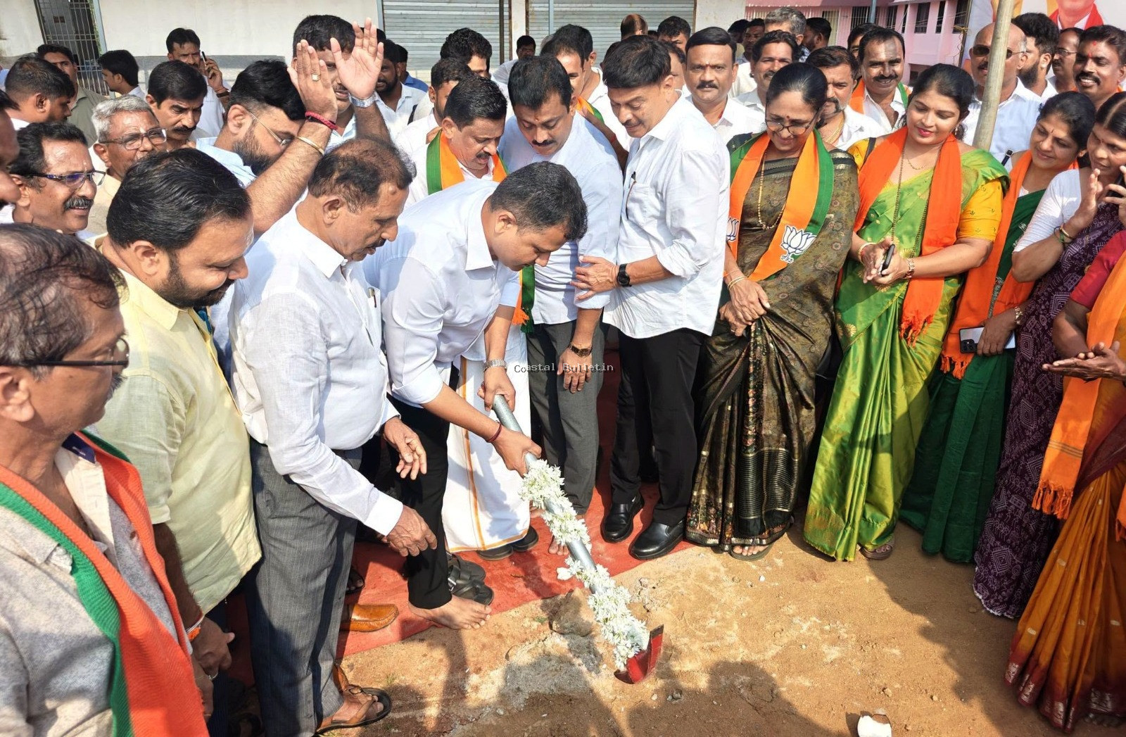 ಬಿ.ಸಿ.ರೋಡು: ಗಾಣದಪಡ್ಪು ಚತುಷ್ಪತ ರಸ್ತೆ ವಿಸ್ತರಣೆ ಕಾಮಗಾರಿಗೆ ಚಾಲನೆ. ಶೀಘ್ರ ಬ್ರಹ್ಮರಕೂಟ್ಲು ಟೋಲ್ ಬಂದ್: ಕ್ಯಾಪ್ಟನ್ ಬ್ರಿಜೇಶ್ ಚೌಟ.