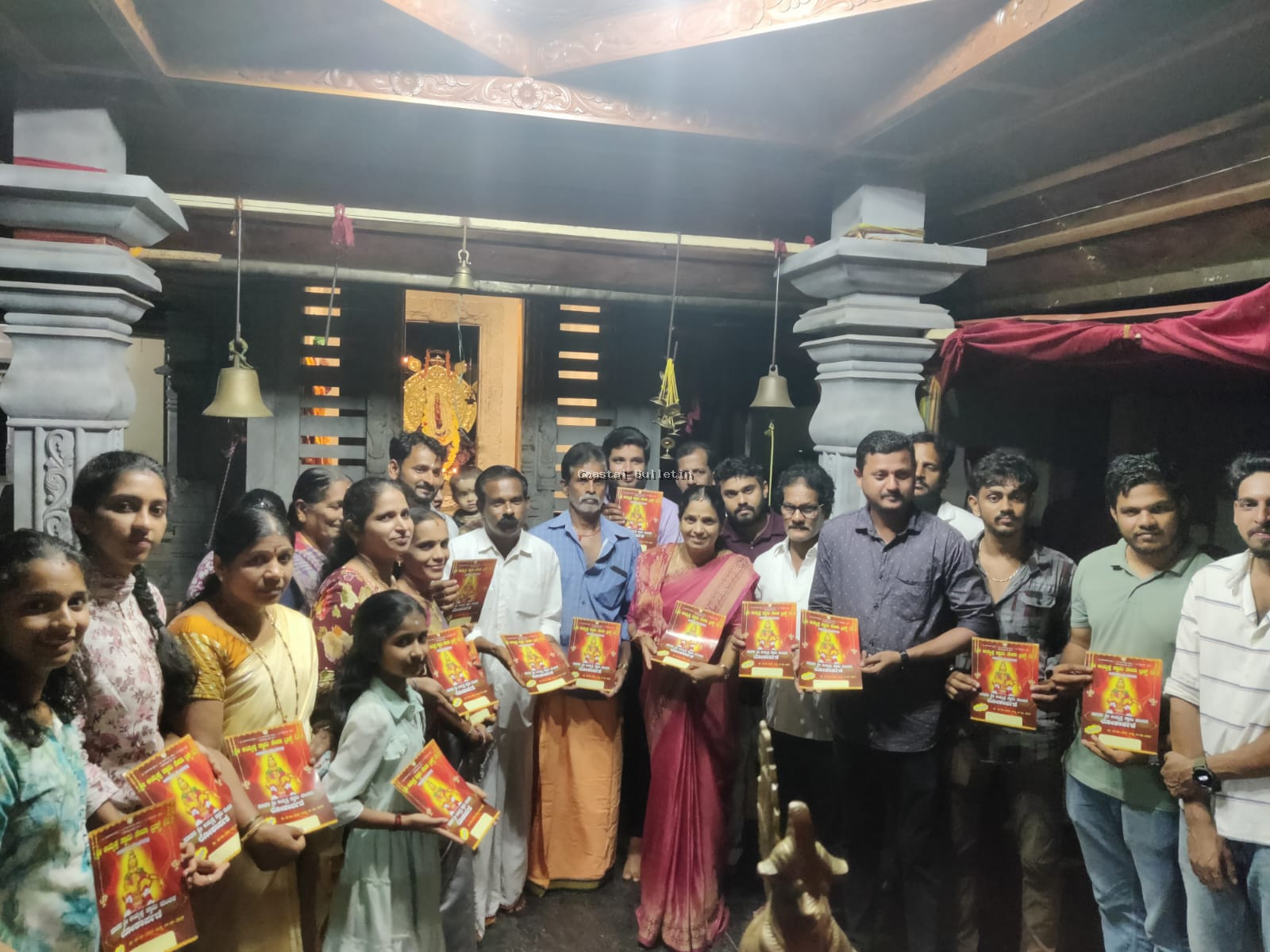 ಬೆಂಜನಪದವು : ನೂತನ ಶ್ರೀ ಅಯ್ಯಪ್ಪ ಸ್ವಾಮಿ ಮಂದಿರ ಲೋಕಾರ್ಪಣೆ ಕಾರ್ಯಕ್ರಮದ ಆಮಂತ್ರಣ ಪತ್ರಿಕೆ ಬಿಡುಗಡೆ.