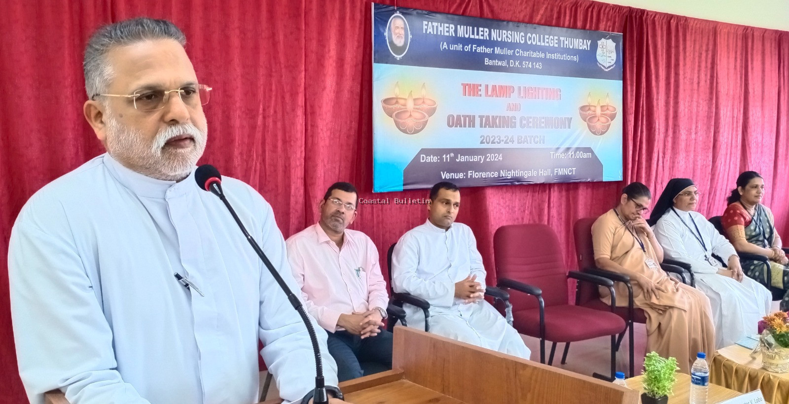 ತುಂಬೆ :ಉತ್ತಮ ಭವಿಷ್ಯ ರೂಪಿಸಲು ಶಿಸ್ತು, ಶ್ರದ್ಧೆ, ಛಲ, ಸಮಯ ಪ್ರಜ್ಞೆಯನ್ನು ಮೈಗೂಡಿಸಿ: ರೆ. ಫಾ. ರಿಚಾರ್ಡ್ ಅಲೋಶಿಯಸ್ ಕುವೆಲ್ಹೋ  ಫಾ.ಮು. ನರ್ಸಿಂಗ್ ಕಾಲೇಜಿನ ಬಿಎಸ್ಸಿ ನರ್ಸಿಂಗ್ ವಿದ್ಯಾರ್ಥಿಗಳ ಪ್ರಮಾಣ ವಚನ ಸ್ವೀಕಾರ ಸಮಾರಂಭ.