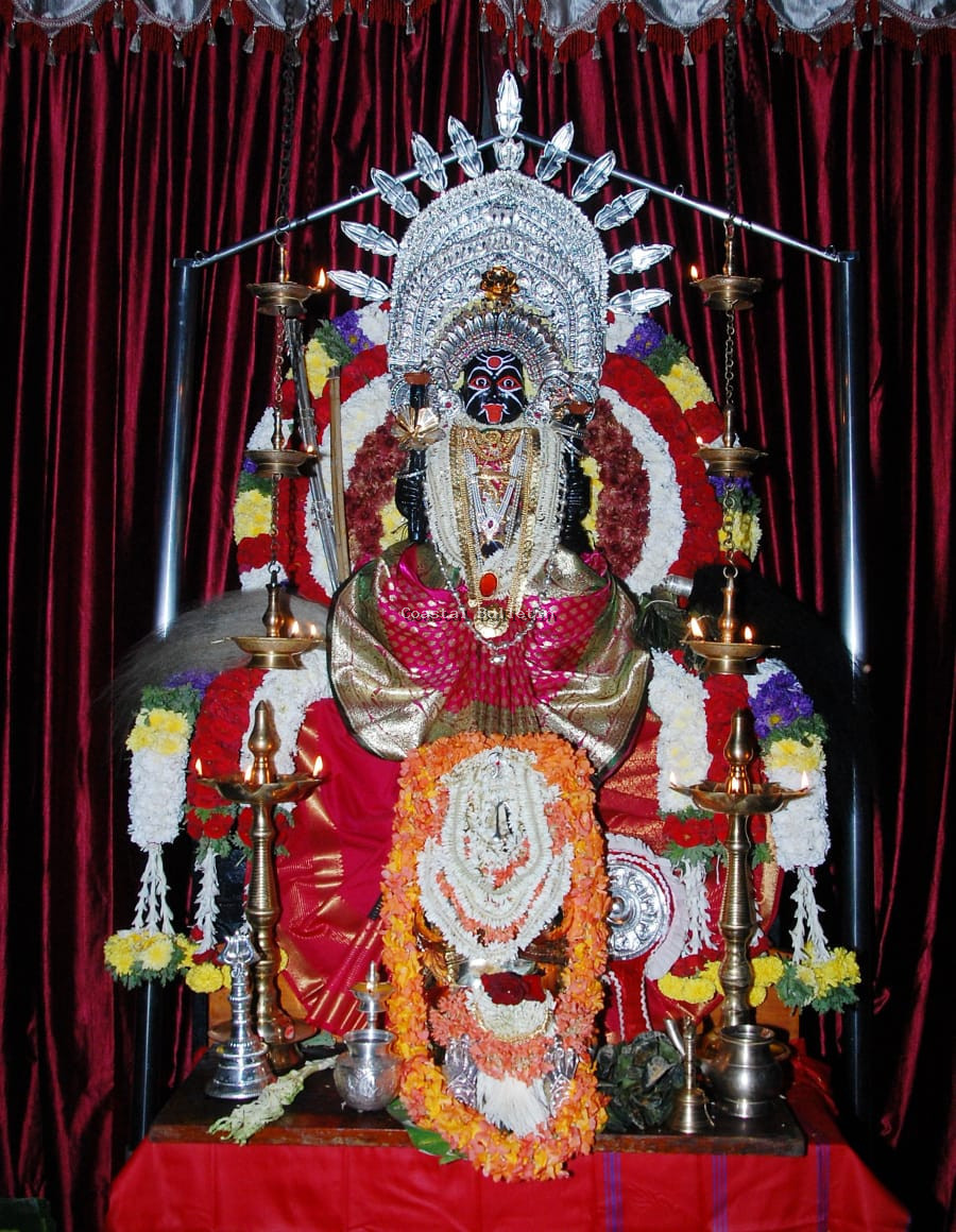ಕಟ್ಟೆಮಾರು: ಶ್ರೀ ಮಂತ್ರ ದೇವತೆ, ಸ್ವಾಮಿ ಕೊರಗಜ್ಜ ಮತ್ತು ಶ್ರೀ ಗುಳಿಗ ದೈವಗಳ ವಾರ್ಷಿಕ ಕೋಲೋತ್ಸವ, ಧಾರ್ಮಿಕ ಸಭೆ.
