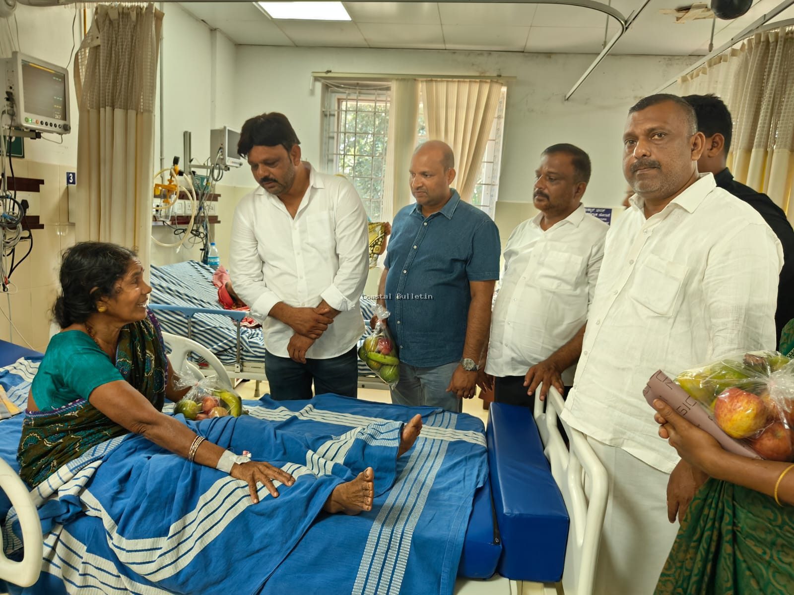 ಫರಂಗಿಪೇಟೆ :ಸ್ಪೀಕರ್ ಯು.ಟಿ. ಖಾದರ್ ಜನ್ಮದಿನಾಚರಣೆ ಪ್ರಯುಕ್ತ ರೋಗಿಗಳಿಗೆ ಹಣ್ಣು-ಹಂಪಲು ವಿತರಣೆ