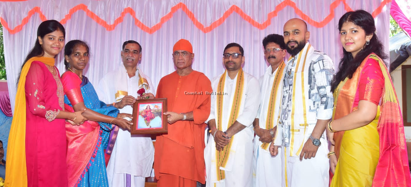 ಪೊನ್ನೊಡಿ: ಭಕ್ತ ವೃಂದದ ಅಶ್ರಯದಲ್ಲಿ ಬಡ ಕುಟುಂಬಕ್ಕೆ ನೂತನ ಮನೆ ಹಸ್ತಾಂತರ ಕಾರ್ಯಕ್ರಮ.  ಸಮಾಜಮುಖಿ ಕಾರ್ಯದ ಮೂಲಕ ಮಾದರಿಯಾದ ತರುಣರ ತಂಡ.