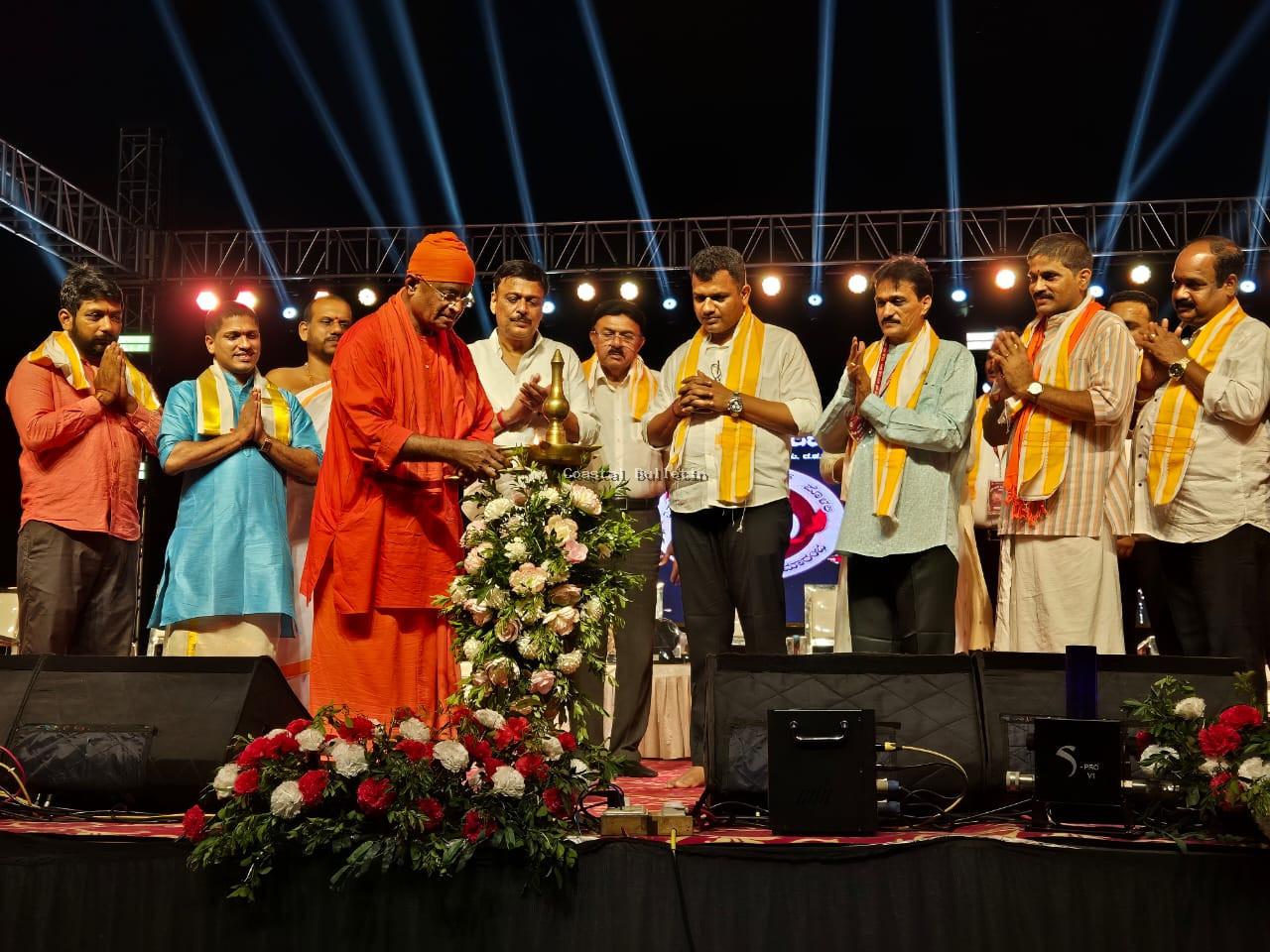 ಪೊಳಲಿ :ಎಸ್.ಆರ್.ಹಿಂದೂ ಫ್ರೆಂಡ್ಸ್&zwnj; ಸಂಘಟನೆಯ ಅದ್ದೂರಿ ದಶಮಾನೋತ್ಸವ ಸಂಭ್ರಮ.ದೇವಸ್ಥಾನಗಳು ಧರ್ಮ ಶಿಕ್ಷಣ ನೀಡುವ ಕೇಂದ್ರಗಳಾಗಲಿ :ಡಾ ಅರುಣ್ ಉಳ್ಳಾಲ್