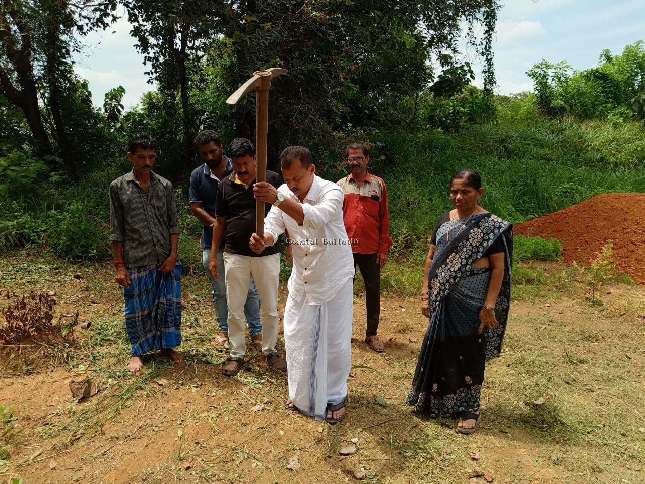ತುಂಬೆ : ಹಿಂದೂ ರುದ್ರಭೂಮಿಯಲ್ಲಿ ಶೆಡ್ ನಿರ್ಮಾಣಕ್ಕೆ ಗುದ್ದಲಿ ಪೂಜೆ