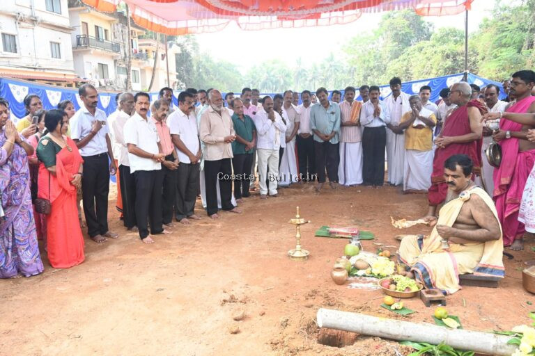 ಬಿ ಸಿ ರೋಡ್ :ಶ್ರೀ ರಕ್ತೇಶ್ವರೀ ದೇವಿ ದೇವಸ್ಥಾನದ ಬ್ರಹ್ಮಕಲಶೋತ್ಸವ ಪ್ರಯುಕ್ತ ಚಪ್ಪರ ಮುಹೂರ್ತ.