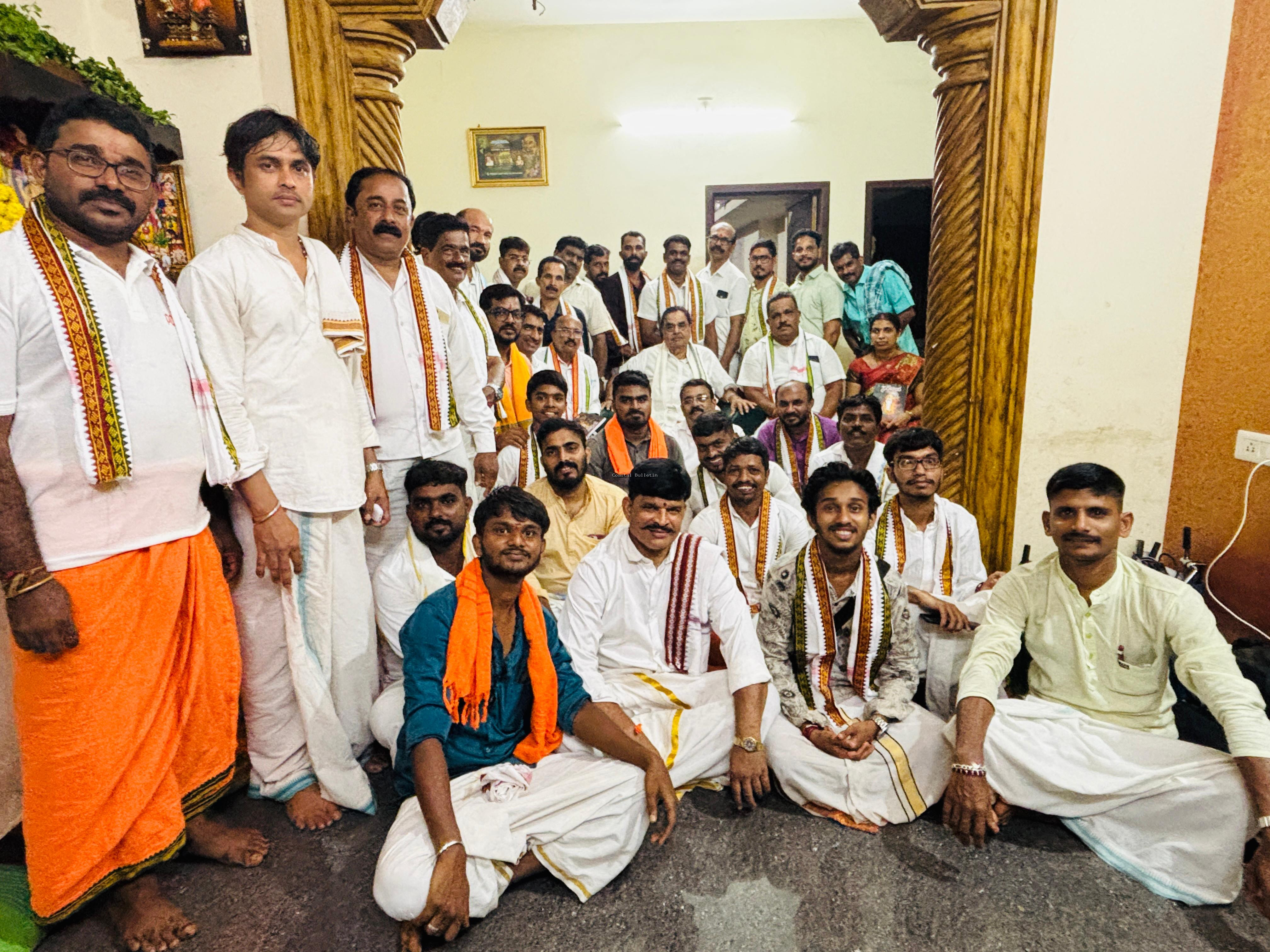 ಬಂಟ್ವಾಳ: ಯುವವಾಹಿನಿ ಘಟಕದ ಗುರುತತ್ವವಾಹಿನಿ 56ನೇ ಮಾಲಿಕೆ.   ನಾರಾಯಣ ಗುರುಗಳು ಷೋಷಿತ ಸಮಾಜದ ದಾರಿದೀಪ : ಬಿ&zwnj; ರಮಾನಾಥ ರೈ