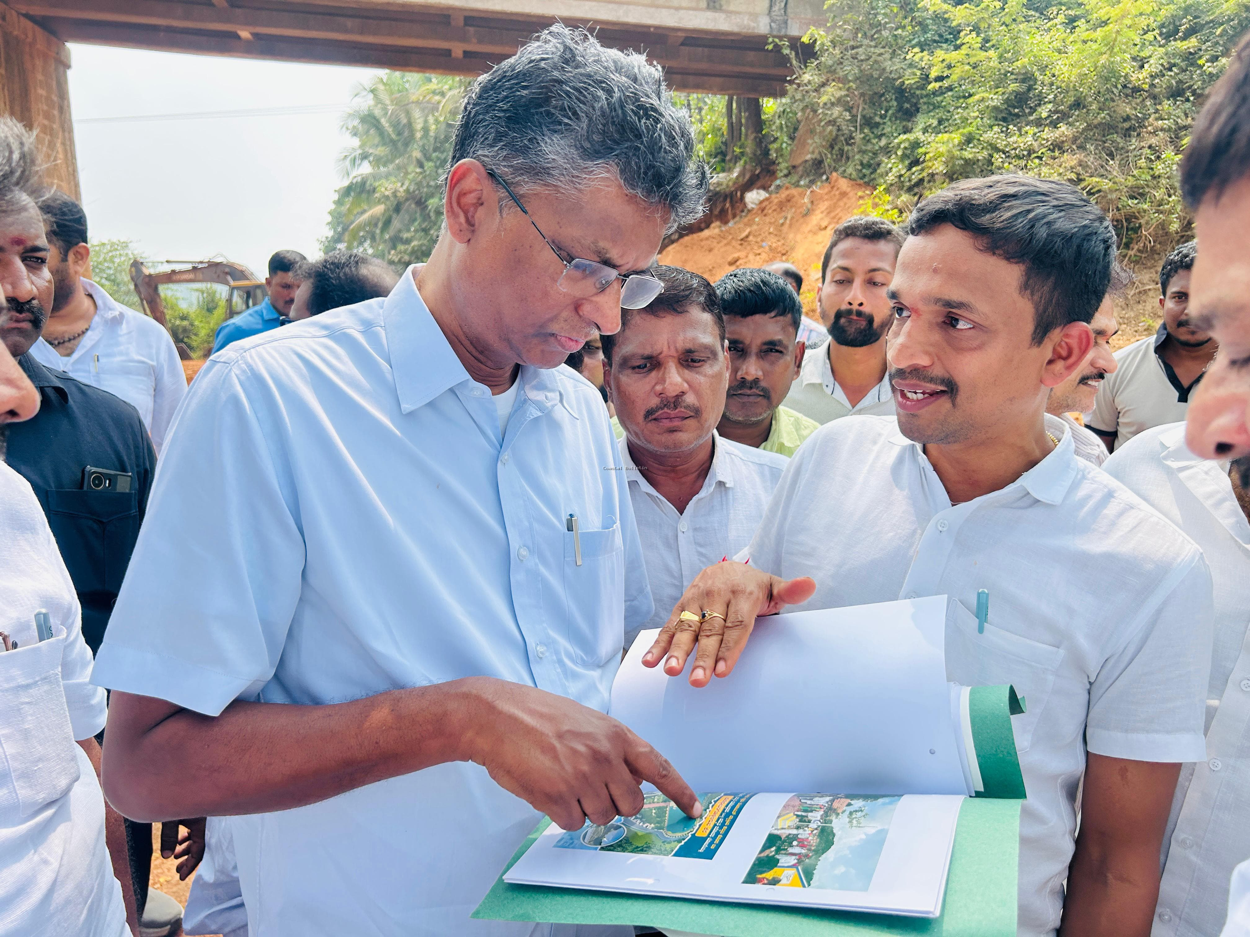 ಪೊಳಲಿ :ದುರಸ್ಥಿ ಕಾರ್ಯ ಪ್ರಗತಿಯಲ್ಲಿರುವ ಪೊಳಲಿ- ಅಡ್ಡೂರು ಸೇತುವೆಗೆ ಸಚಿವ ಸತೀಶ್ ಜಾರಕಿಹೊಳಿ ಭೇಟಿ.  ಹೊಸ ಸೇತುವೆ ನಿರ್ಮಾಣಕ್ಕೆ ಮನವಿ :ಪಿ. ಡಬ್ಲ್ಯೂಡಿ  ಸಚಿವರಿಂದ ಸ್ಪಂದನೆ.