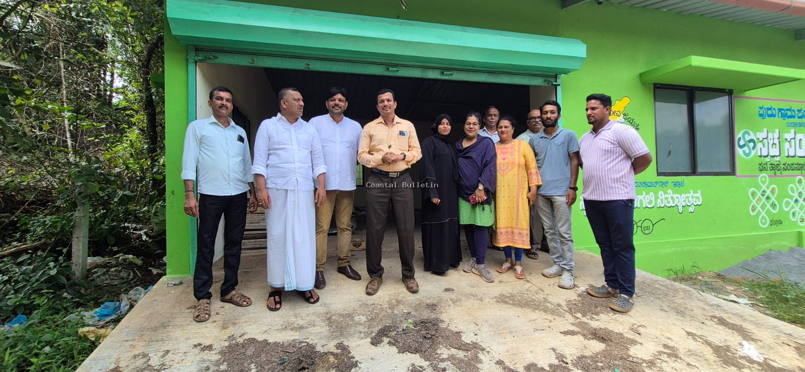ಪುದು ಗ್ರಾ ಪಂ: ಕೋಡಿಮಜಲು ತೇವು ಎಂಬಲ್ಲಿ ತ್ಯಾಜ್ಯ ನಿರ್ವಹಣಾ ಘಟಕ ನಿರ್ಮಾಣ.    ರಾಷ್ಟ್ರೀಯ ಹೆದ್ದಾರಿ ಬದಿಯ ತ್ಯಾಜ್ಯ ರಾಶಿಗೆ ಇನ್ನಾದರೂ ದೊರಕಿತೆ ಮುಕ್ತಿ..?