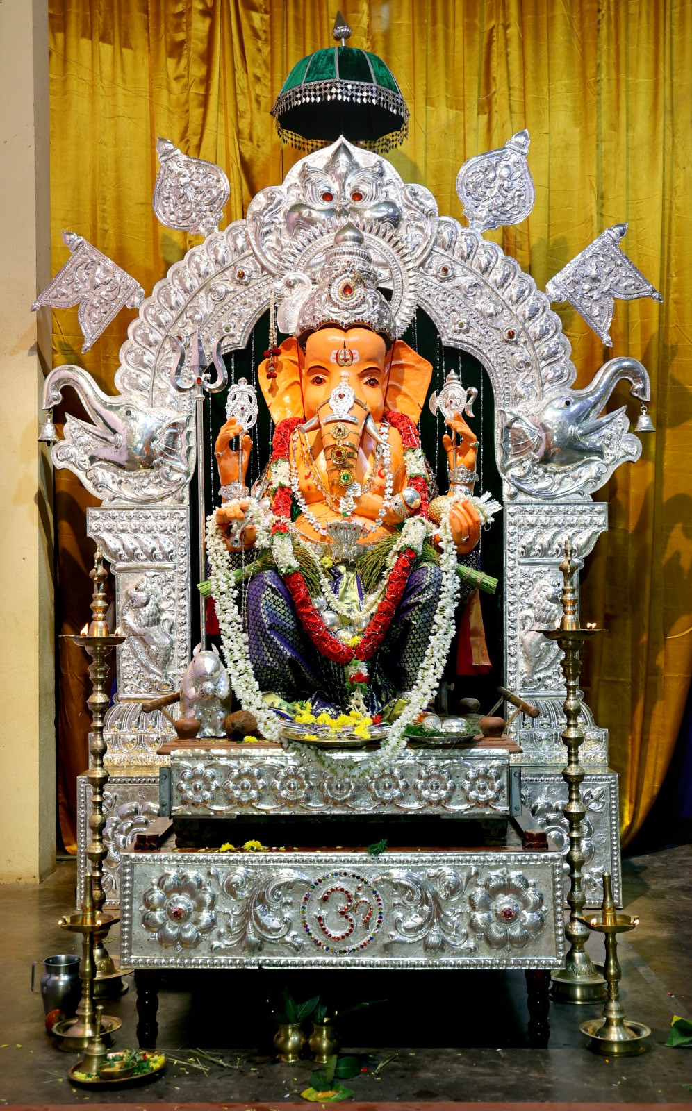 ಫರಂಗಿಪೇಟೆ:41ನೇ ವರ್ಷದ "ಫರಂಗಿಪೇಟೆ ಗಣೇಶೋತ್ಸವ"ಕ್ಕೆ ಚಾಲನೆ. ತೆನೆ ವಿತರಣೆ.