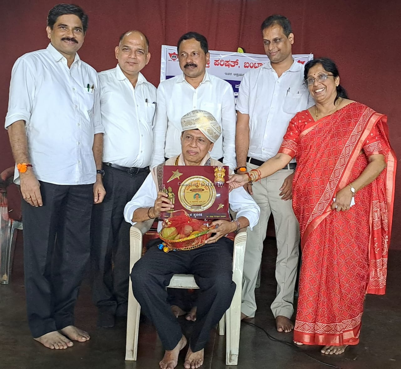 ಬಂಟ್ವಾಳ: ಅಧಿವಕ್ತಾ ಪರಿಷತ್  ದಿನಾಚರಣೆ.  ಹಿರಿಯ ವಕೀಲ ಜೇಸಿ ಶಂಕರ ಭಟ್ ಗೆ ಸನ್ಮಾನ.