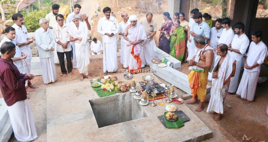 ಶ್ರೀ ಕ್ಷೇತ್ರ ಪಾಣೇರು  ಬಸದಿ: ಏಕಶಿಲಾ ಮಾನಸ್ತಂಭದ ಸ್ಥಾಪನಾ ಕಾರ್ಯಕ್ರಮ.