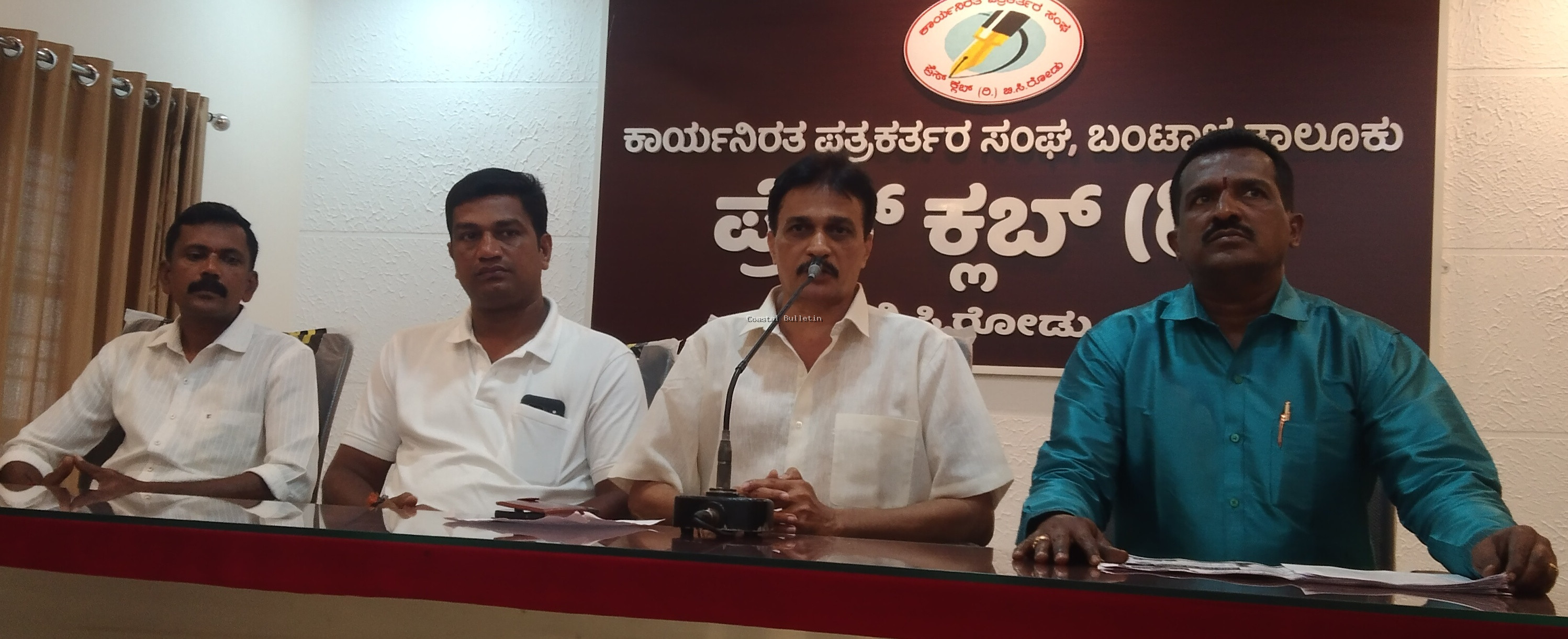 ಪೊಳಲಿ: ಸೆ. 27ರಂದು ಪೊಳಲಿ ಯಕ್ಷೋತ್ಸವ-2025 "ತಿಂಶತ್ ಸಂಭ್ರಮ"   ಪ್ರಶಸ್ತಿ ಪ್ರದಾನ, ಗೌರವರ್ಪಣೆ, ಸನ್ಮಾನ, ಸಂಸ್ಮರಣೆ, ಬಯಲಾಟ  ಹೃದ್ರೋಗ ತಜ್ಞ ಡಾ.ಪದ್ಮನಾಭ ಕಾಮತ್ ರಿಗೆ ಪೊಳಲಿ ಯಕ್ಷೋತ್ಸವ ಪ್ರಶಸ್ತಿ.