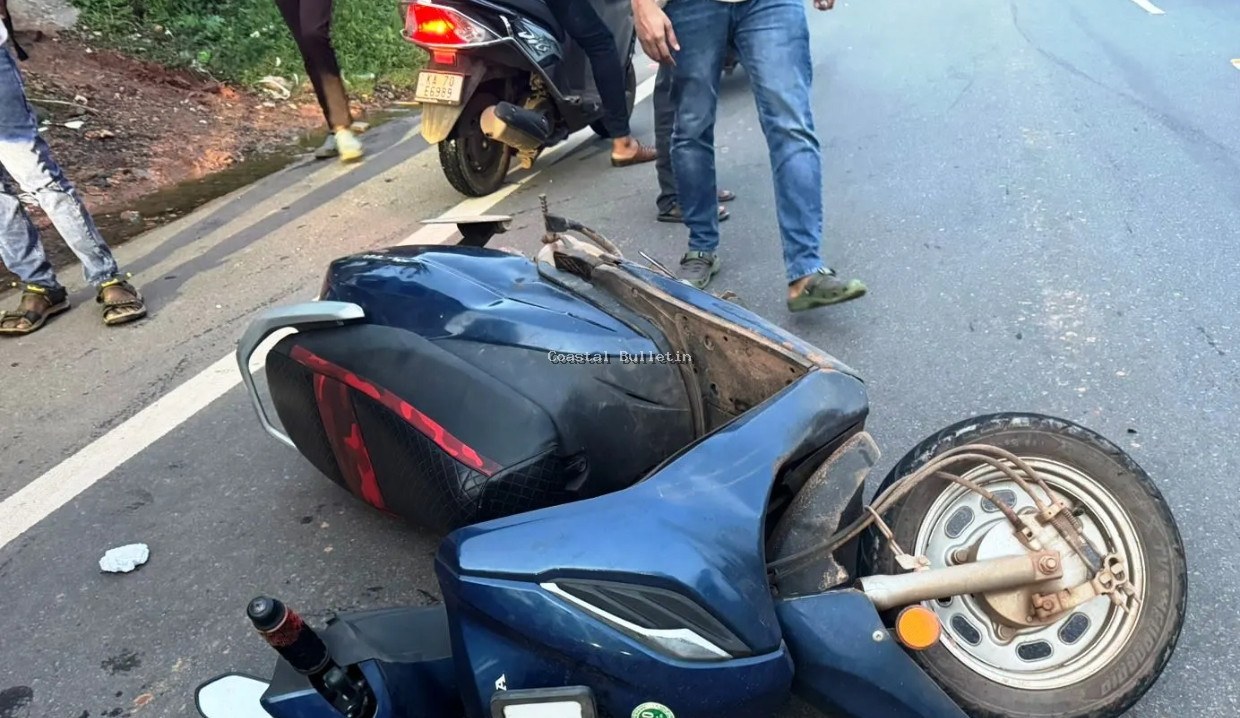 ಮಾರಿಪಳ್ಳ: ಹತ್ತನೇ ಮೈಲುಕಲ್ಲು ಬಳಿ ಲಾರಿ ಡಿಕ್ಕಿ ಹೊಡೆದು ಸ್ಕೂಟರ್ ಸವಾರನ ದಾರುಣ ಸಾವು.