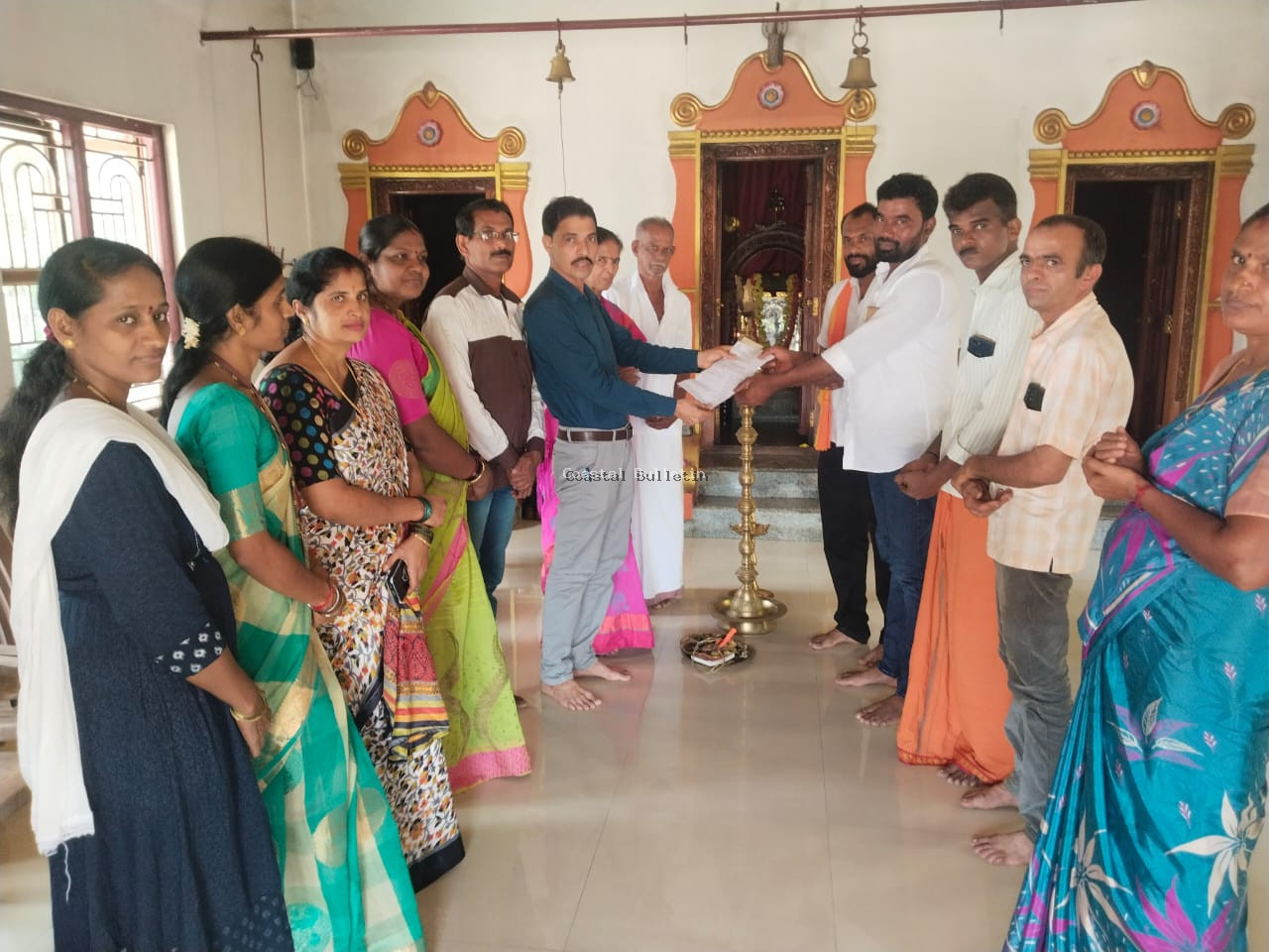 ಪಲ್ಲಮಜಲು: ಶ್ರೀ ರಾಮಾಂಜನೇಯ ಭಜನಾ ಮಂದಿರಕ್ಕೆ ಅನುದಾನದ ಮಂಜೂರಾತಿ ಪತ್ರ ಹಸ್ತಾಂತರ.