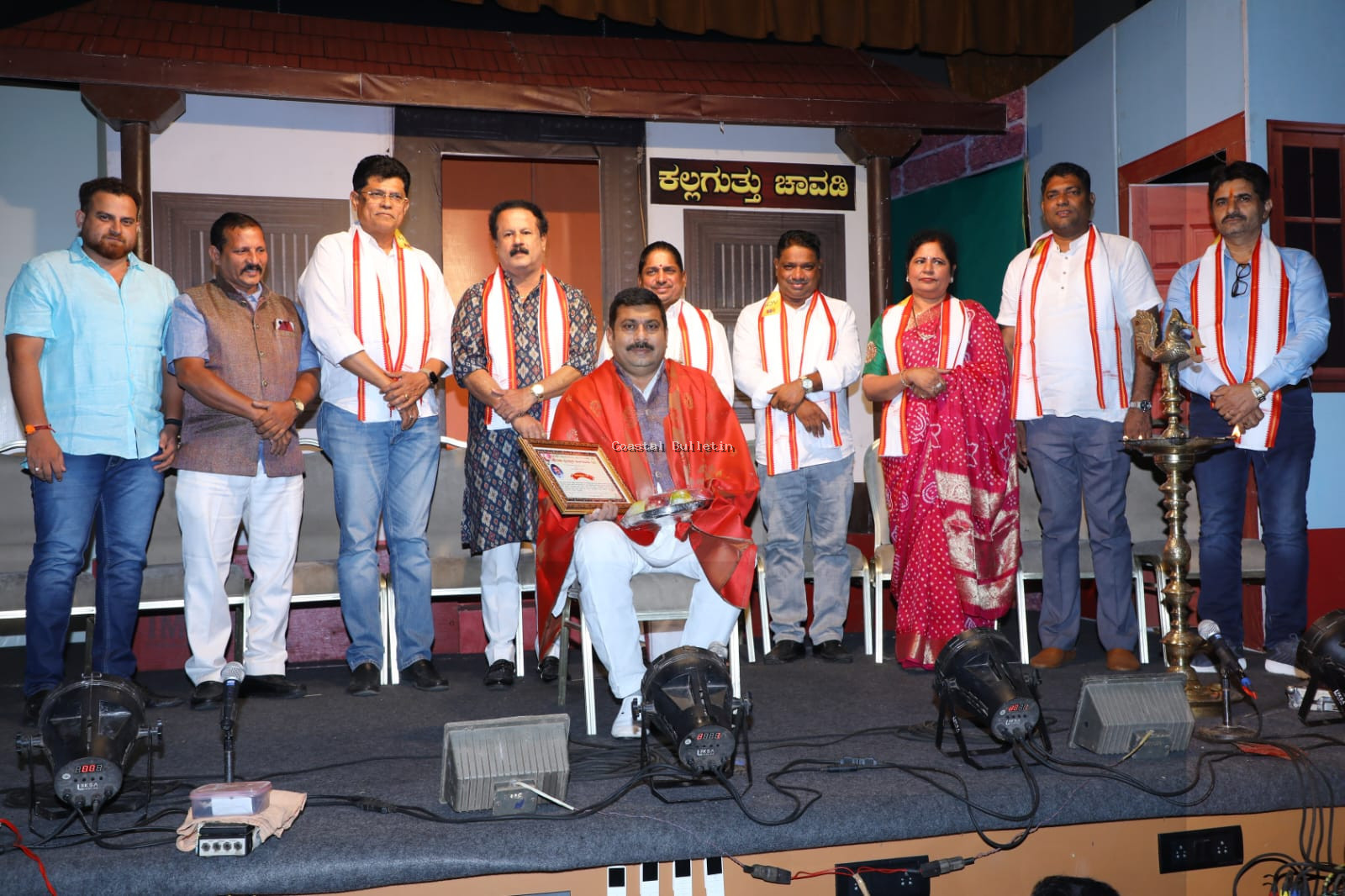 ವಿಜಯ ಕಲಾವಿದರು ಕಿನ್ನಿಗೋಳಿ ತಂಡದ  ಮುಂಬಯಿ ಪ್ರವಾಸ.  ಪ್ರಥಮ ನಾಟಕ ಪ್ರದರ್ಶನ ಉದ್ಘಾಟನಾ ಸಮಾರಂಭ.   ಸಮಾಜ ಬಲಿಷ್ಟಗೊಳ್ಳಲು ಸಮಾಜದ ಬಗ್ಗೆ ಚಿಂತನೆ ಮಾಡುವವರು ಬೇಕು -   ಐಕಳ ಹರೀಶ್ ಶೆಟ್ಟಿ