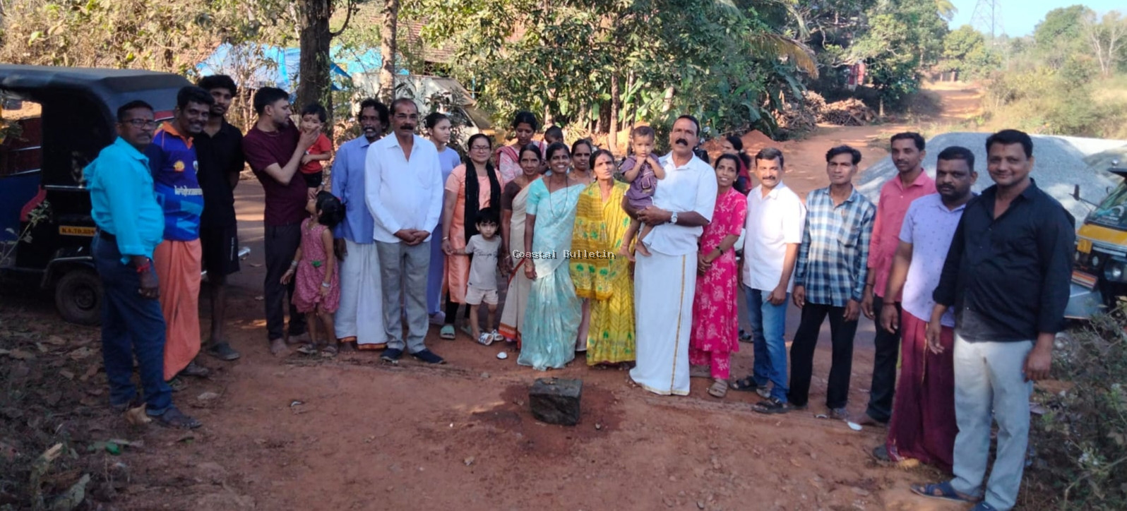 ಕಳ್ಳಿಗೆ: ರೂ 10 ಲಕ್ಷ ಅನುದಾನದ ಚಂದ್ರಿಗೆ ರಸ್ತೆಯ  ಡಾಮಾರಿಕರಣಕ್ಕೆ ಚಾಲನೆ.