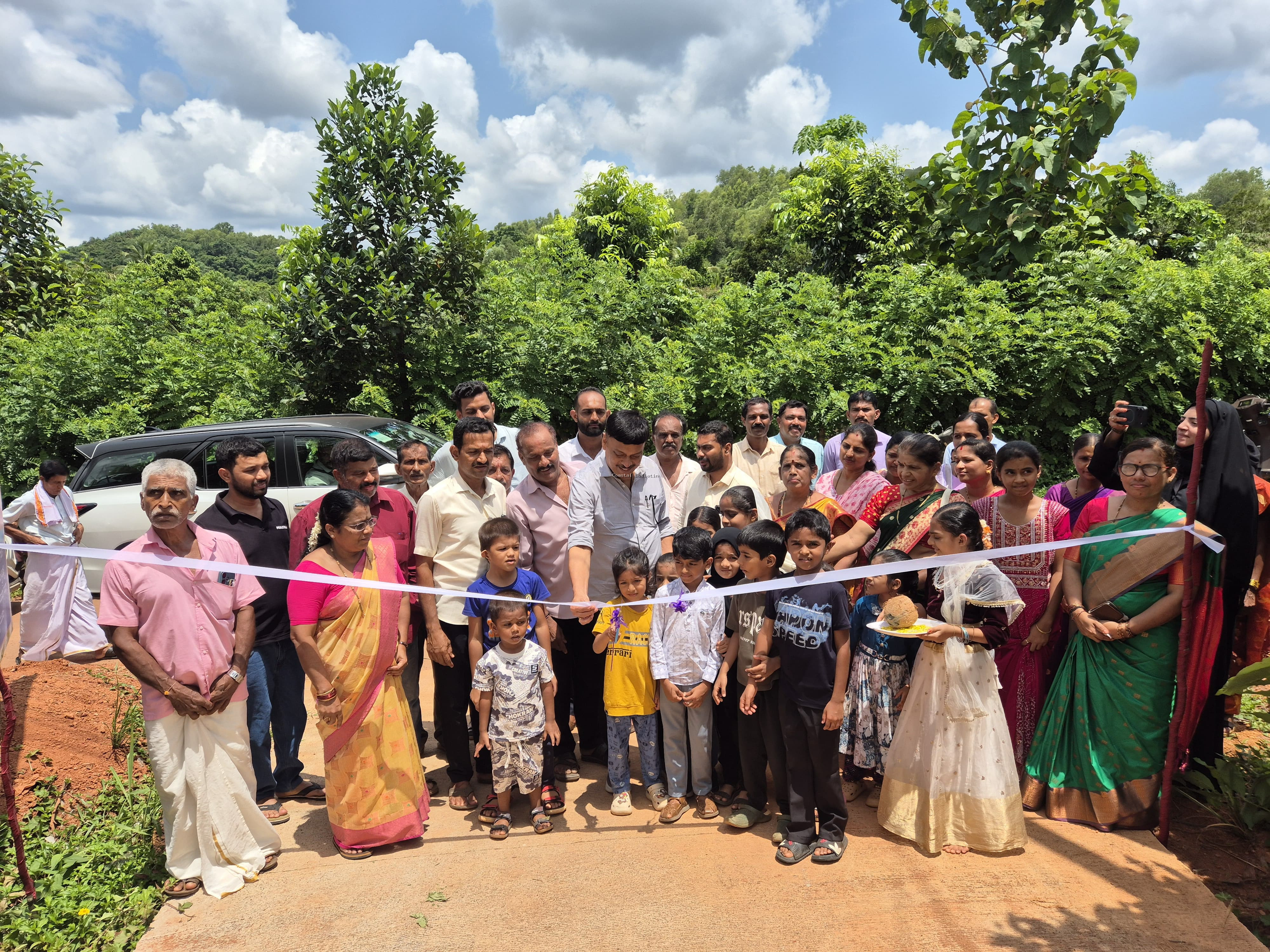 ಕೈಯೂರು: ಶಾಸಕ ರಾಜೇಶ್ ನಾಯ್ಕ್ ರಿಂದ ಅಭಿವೃದ್ಧಿ ಕಾಮಗಾರಿಗಳ ಉದ್ಘಾಟನೆ.
