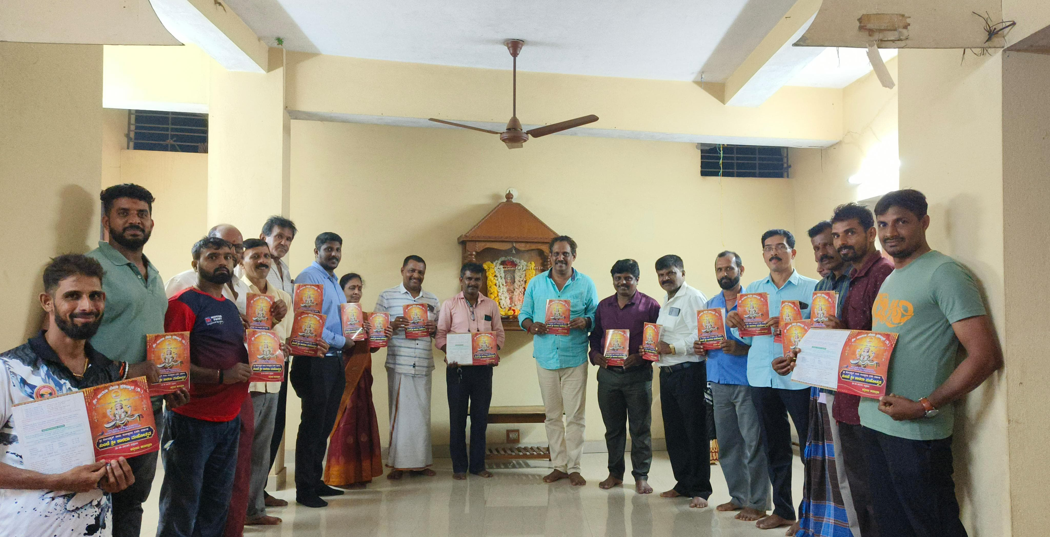 ತುಂಬೆ: 23ನೇ ಶ್ರೀ ಶಾರದಾ ಪೂಜಾ ಮಹೋತ್ಸವದ ಆಮಂತ್ರಣ ಪತ್ರಿಕೆ ಬಿಡುಗಡೆ ಕಾರ್ಯಕ್ರಮ.