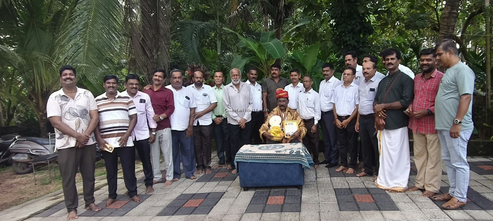 ರಂಗ ನಟ, ನಿರ್ದೇಶಕ ಎಚ್.ಕೆ. ನಯನಾಡು ಅವರಿಗೆ &lsquo;ಸಮಾಜ ರತ್ನ&rsquo; ಗೌರವ.  ಕುಡ್ಲ ಕುಲಾಲೆರ್ ಸೇವಾ ಚಾರಿಟೇಬಲ್ ಟ್ರಸ್ಟ್&zwnj;ನಿಂದ ಸನ್ಮಾನ;