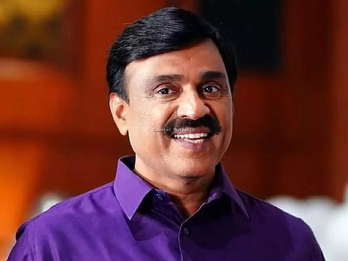 13 ವರ್ಷಗಳ ಬಳಿಕ ಬಳ್ಳಾರಿಗೆ ಜನಾರ್ದನ ರೆಡ್ಡಿ ಗ್ರ್ಯಾಂಡ್ ಎಂಟ್ರಿ: ಪಟಾಕಿ ಸಿಡಿಸಿ ಸಂಭ್ರಮಿಸಿದ ಅಭಿಮಾನಿಗಳು!