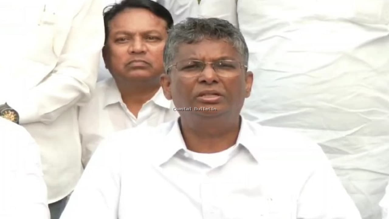 ಧರ್ಮಸ್ಥಳ ಪ್ರಕರಣದಲ್ಲಿ ವಿಚಾರಣೆ ನಡೆಯುತ್ತಿದೆ, ಎಸ್ಐಟಿ ಮೇಲೆ ಒತ್ತಡವಿಲ್ಲ: ಸತೀಶ್ ಜಾರಕಿಹೊಳಿ