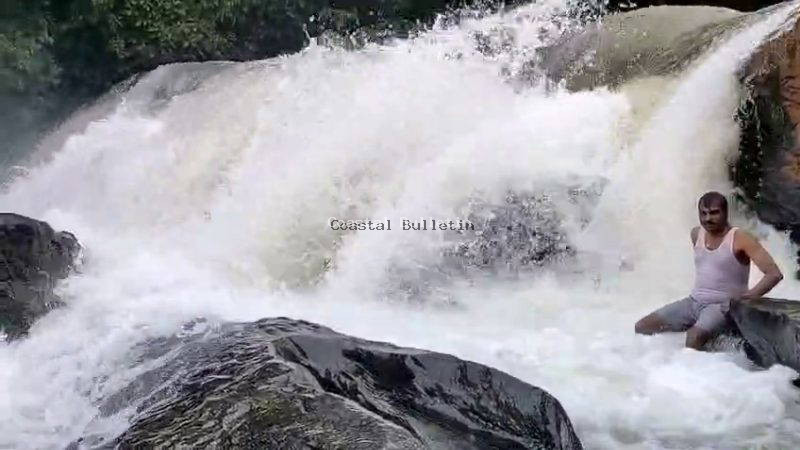 ಶಿವಮೊಗ್ಗ | ಅಬ್ಬಿ ಫಾಲ್ಸ್&zwnj;ನಲ್ಲಿ ಬೆಂಗಳೂರಿನ ಯುವಕ ನೀರುಪಾಲು