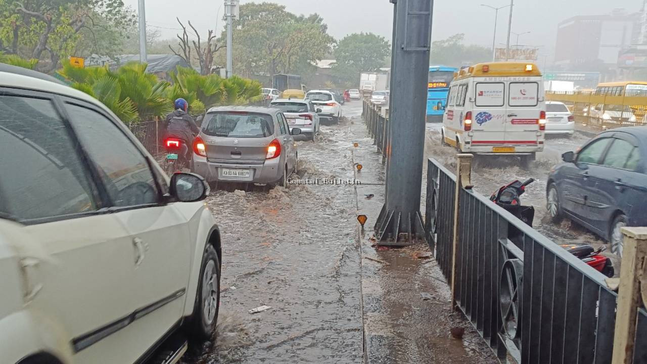 ಬೆಂಗಳೂರಿನಲ್ಲಿ ಮಳೆಗೆ ಬೈಕ್ ಮೇಲೆ ಮುರಿದು ಬಿದ್ದ ಮರ; ತಂದೆ ಜೊತೆ ತೆರಳುತ್ತಿದ್ದ 3 ವರ್ಷದ ಬಾಲಕಿ ಸಾವು