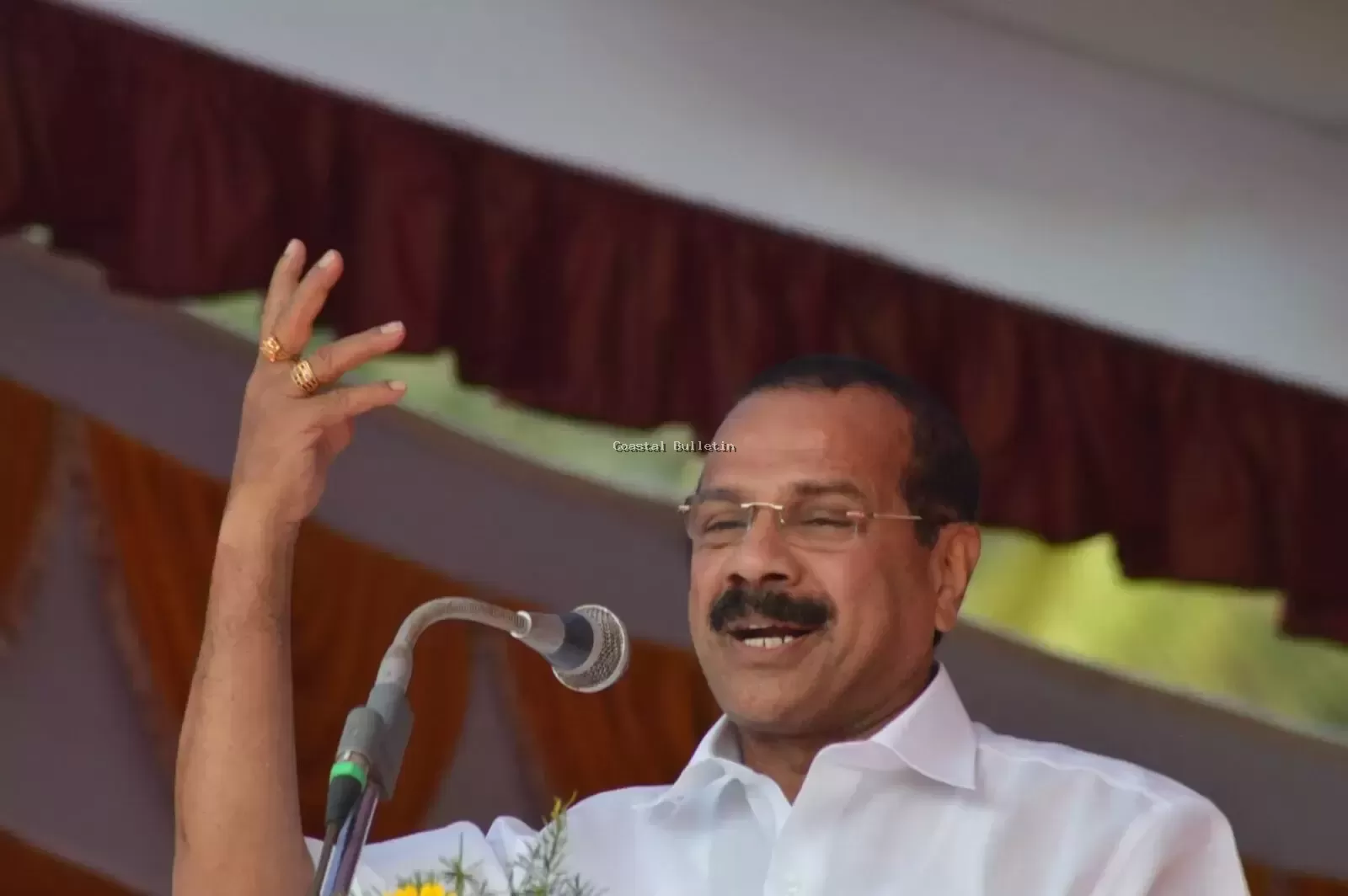 ಒಕ್ಕಳಿಗ ಸಮಾವೇಶದಲ್ಲಿ ನಾನು ಮಾತಾಡಿದ್ದೇ ನನಗೆ ಮುಳುವಾಯಿತು- ಮಾಜಿ ಮುಖ್ಯಮಂತ್ರಿ ಡಿ.ವಿ ಸದಾನಂದ ಗೌಡ ಹೇಳಿಕೆ. 