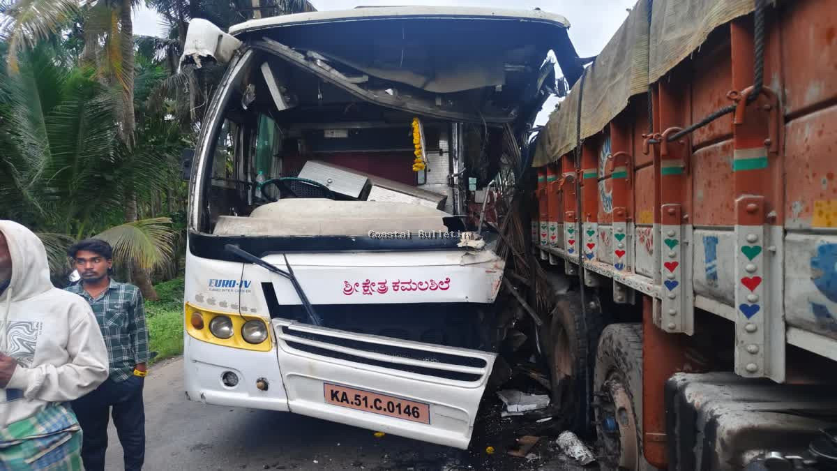 ಶಿವಮೊಗ್ಗ: ಕೆಟ್ಟು ನಿಂತ ಲಾರಿಗೆ ಖಾಸಗಿ ಬಸ್ ಡಿಕ್ಕಿ: ಇಬ್ಬರು ಸಾವು, 15 ಮಂದಿಗೆ ಗಾಯ