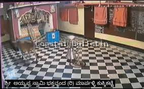 ಆಯ್ಯಪ್ಪ ದೇಗುಲಕ್ಕೆ ಪ್ರದಕ್ಷಿಣೆ ಹಾಕಿದ ಹಸು