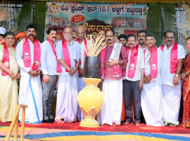 ಪಚ್ಚಿನಡ್ಕ:ಓಂ ಫ್ರೆಂಡ್ಸ್ ಕ್ಲಬ್ ಅಶ್ರಯದಲ್ಲಿ "ಕೆಸರ್ದ ಕಂಡೊಡು ಕುಸಲ್ದ ಪಂಥ"