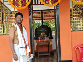 ಪಕ್ಕಳಪಾದೆ: ಕೊರಗ ತನಿಯ ದೈವದ ಶಿಲಾ ಪ್ರತಿಷ್ಠೆ ಹಾಗೂ ಗಗ್ಗರ ಸೇವೆ.