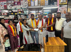 ಪಾಣೆಮಂಗಳೂರು: ಶ್ರೀ ಎಲೆಕ್ಟ್ರಾನಿಕ್ಸ್ ಮತ್ತು ಫರ್ನಿಚರ್ ಲಕ್ಕಿ ಸ್ಕೀಮ್&nbsp;&nbsp;9ನೇ ಅವೃತಿಯ ಕೊನೆಯ ಡ್ರಾ ಕಾರ್ಯಕ್ರಮ. ಬಡ ಕುಟುಂಬಕ್ಕೆ ಮನೆ ನಿರ್ಮಾಣಕ್ಕೆ ಧನ ಸಹಾಯ ಹಸ್ತಾಂತರ