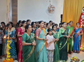 ನಾಣ್ಯ :ಕುಲಾಲ ಸಮುದಾಯ ಭವನದಲ್ಲಿ   ಸಾರ್ವಜನಿಕ ಶ್ರೀ ವರಮಹಾಲಕ್ಷ್ಮೀ ಪೂಜೆ.