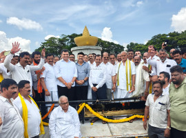 ಬಂಟ್ವಾಳ :ಬ್ರಹ್ಮಶ್ರೀ ನಾರಾಯಣಗುರು ವೃತ್ತ ಲೋಕಾರ್ಪಣೆ. ನಾರಾಯಣ ಗುರುಗಳು ನಮ್ಮೆಲ್ಲರ ಹೃದಯದಲ್ಲಿ ನೆಲೆಸಲಿ: ಕ್ಯಾಪ್ಟನ್ ಬ್ರಿಜೇಶ್ ಚೌಟ
