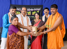 ಜ್ಯೋತಿಗುಡ್ಡೆ : ಶ್ರೀ ದುರ್ಗಾಪರಮೇಶ್ವರಿ ದೇವಸ್ಥಾನದಲ್ಲಿ ಸಸಿ ವಿತರಣೆ.  ಸಸ್ಯನಾರಾಯಣ ಪರಿಕಲ್ಪನೆ ಅನನ್ಯ, ಅನುಕರಣೀಯ: ಮೋಹನದಾಸ ಮರಕಡ