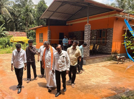 ಶಾಲಾ ಬಸ್ ದುರಂತದಲ್ಲಿ ಮೃತಪಟ್ಟ ಬಾಲಕಿ ಮನೆಗೆ ಮಾಜಿ ಸಚಿವ ಬಿ. ರಮಾನಾಥ ರೈ ಭೇಟಿ.