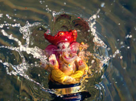 ಗಣೇಶ ವಿಸರ್ಜನೆ ವೇಳೆ ಕೆರೆಯಲ್ಲಿ ಮುಳುಗಿ 6 ಬಾಲಕರು ದುರ್ಮರಣ