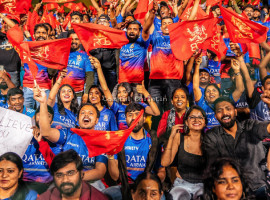 ಬೆಂಗಳೂರಲ್ಲಿ ಉಚಿತ ಆಟೋ ಪ್ರಯಾಣ, ನೇಪಾಳದಲ್ಲಿ ಸ್ಕ್ರೀನಿಂಗ್, ದೆಹಲಿಯಲ್ಲಿ ಆಹಾರ ವಿತರಣೆ: ಫೈನಲ್​ಗೆ RCB ಫ್ಯಾನ್ಸ್​ ಸಿದ್ಧತೆ